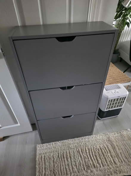 Photo of free Shoe storage (Bd212pa) #1