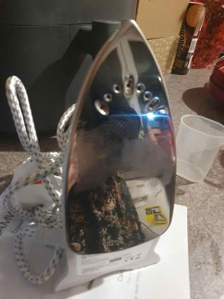 Photo of free Travel Iron (Beckton E6) #4
