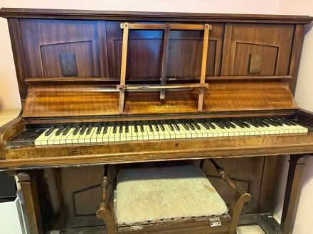 Photo of free Beginners Piano (Bishops Cleeve GL52) #1