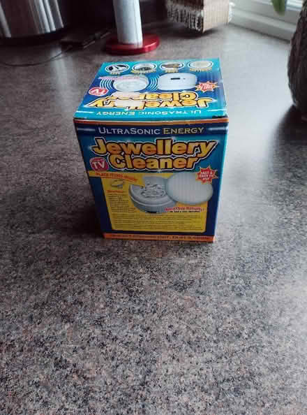 Photo of free Jewellery cleaner like ñew (Harnage SY5) #1