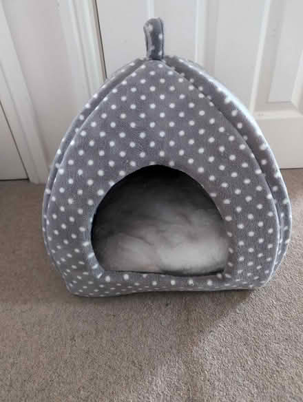 Photo of free Cat bed (Dunston S41) #1