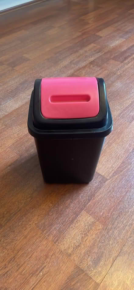 Photo of free Small Waste Bin (NW2) #1