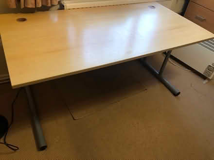 Photo of free Desk (Sevenoaks) #1