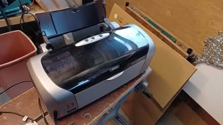 Photo of free Epson Stylus Photo R200 printer (Shrewsbury (near the Column)) #3