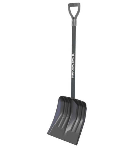 Photo of Snow shovel (Kitchener) #1