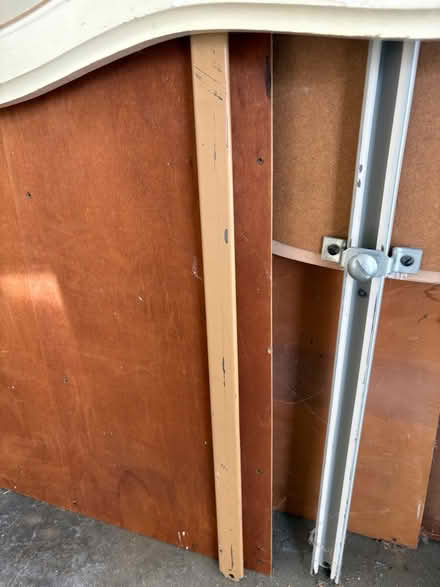 Photo of free Mirror with hardware (Willow Glen) #2