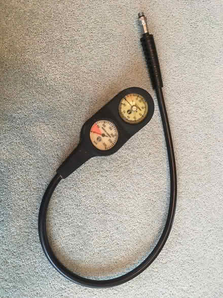 Photo of free Aqua Lung pressure gauge & compass (Probus) #1