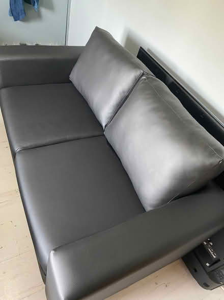 Photo of free 2 seater leather (CH42) #1
