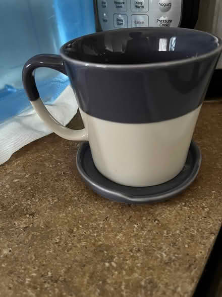 Photo of free Starbucks Mug with matching Lid (Silver Spring) #2