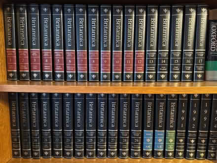 Photo of free Encyclopaedia Britannica (Wells BA5) #1