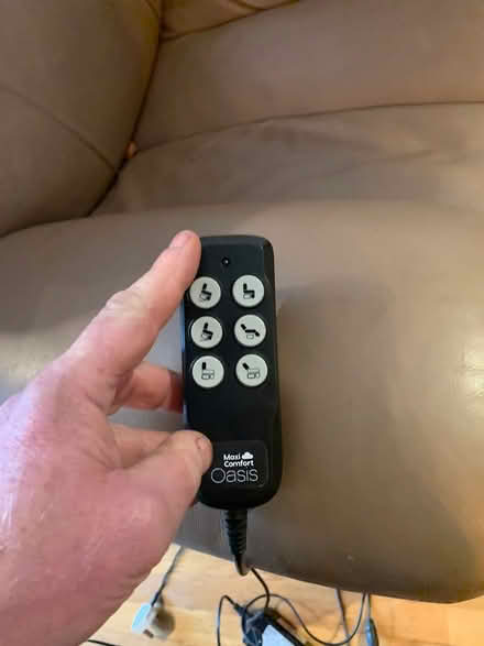 Photo of free Reclining electric chair (Harrietsham ME17) #2