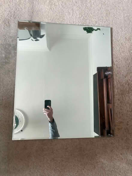 Photo of free Mirror (72x61 cm) (Hp6 6bt) #1