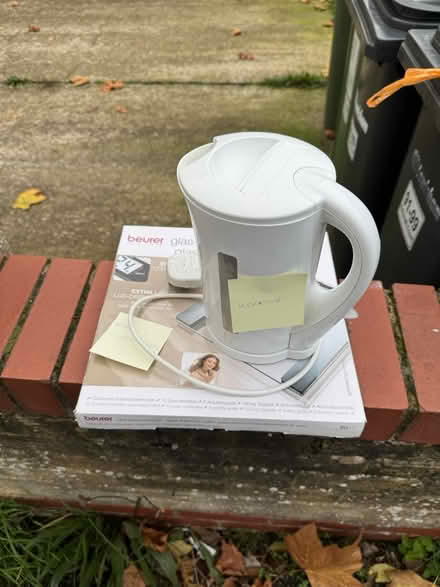 Photo of free Kettle & bathroom scales (Sydenham SE26) #1
