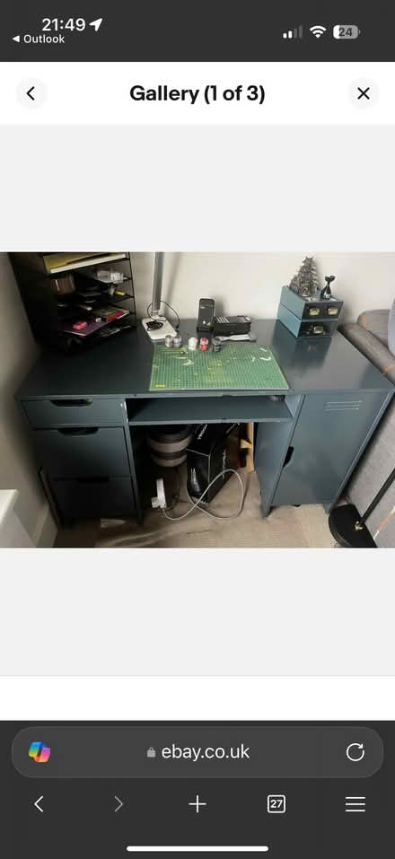 Photo of free desk (Richmond TW10) #2