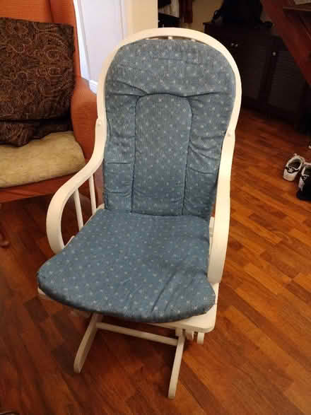 Photo of free White rocking chair (Wellesbourne, CV35) #1