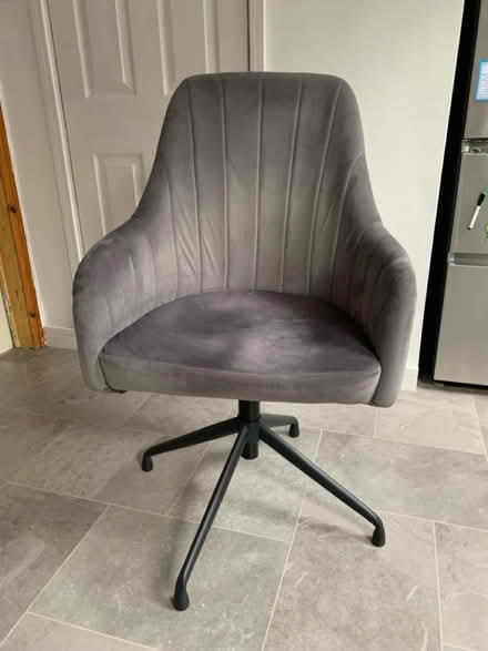 Photo of free Grey swivel chair (Quinton, B32) #1