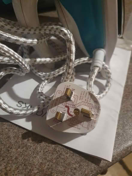 Photo of free Travel Iron (Beckton E6) #3