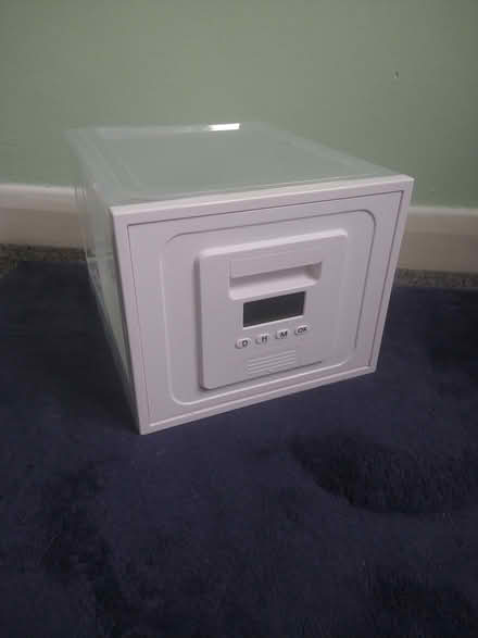 Photo of free Timed lockbox (ideal for "no phone" Xmas dinner!) (Caister-on-Sea NR30) #3