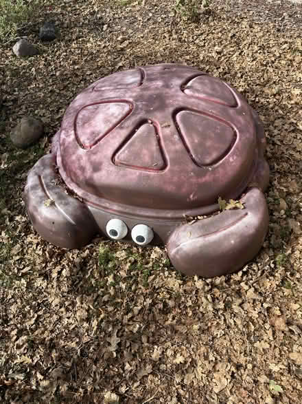 Photo of free sand box (santa venetia) #1