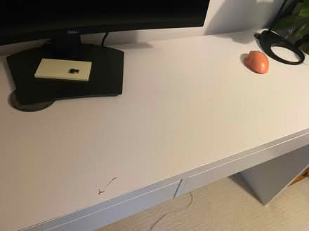Photo of free IKEA desk (islington N1) #1