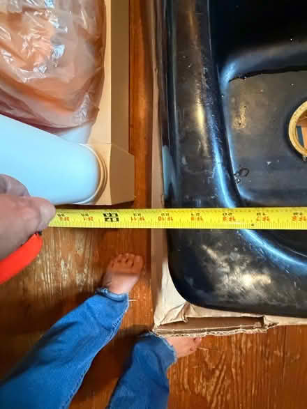 Photo of free Heavy @ss cast iron sink (Near CNU) #2