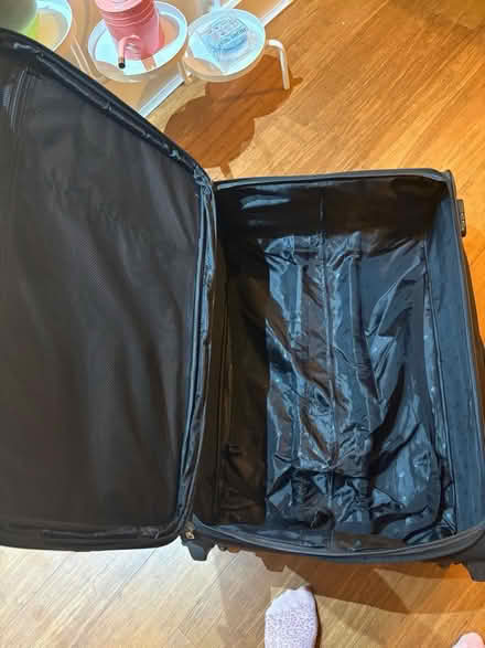 Photo of free Old American Toursiter bag (AL1 st Albans station) #2