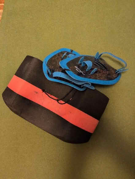 Photo of free Pull buoy (Hubb, large) and hand paddles (kalanji) (Headington OX3) #2
