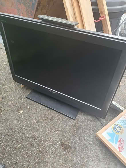Photo of free Sony TV (Mudeford BH23) #1