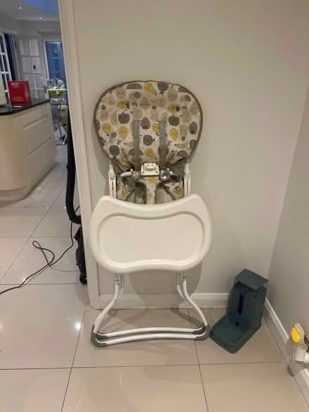 Photo of free Graco high chair (High Wycombe HP11) #1