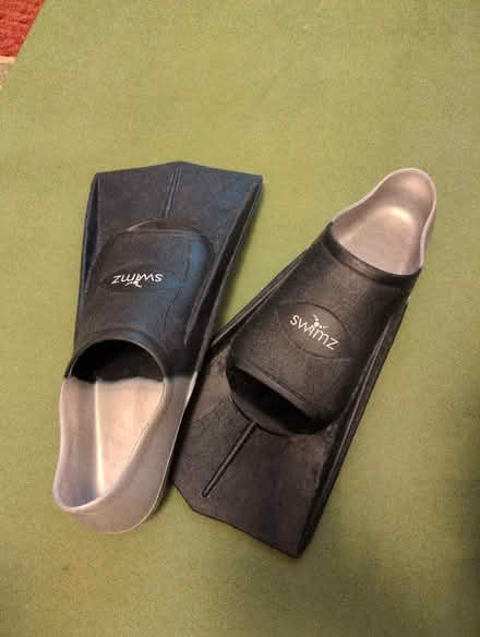 Photo of free Short swim fins, size 10-11 (Headington OX3) #1