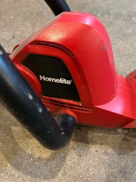 Photo of free Homelite Electric Hedge Trimmer (Wilmette) #3