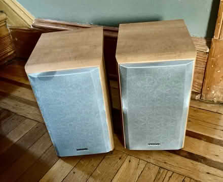 Photo of free Aiwa Stereo System w/Speakers (Mount Washington) #2