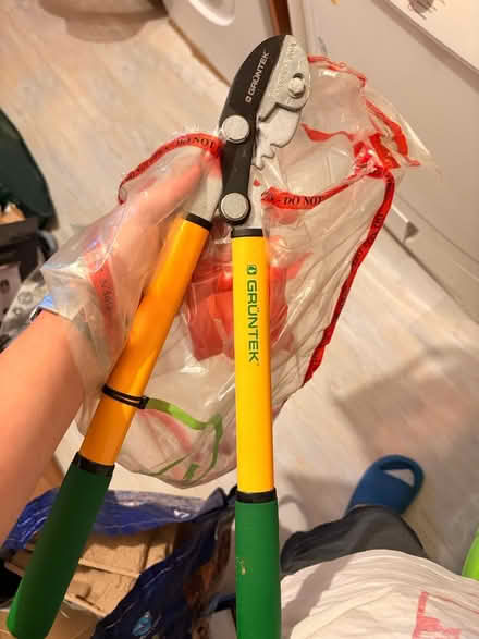 Photo of free Garden cutters (Twickenham TW1) #1