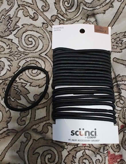 Photo of free Scunci hair ties (Primos) #1