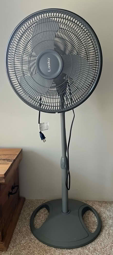 Photo of free Lasko floor fan (Somerville, Spring Hill) #1