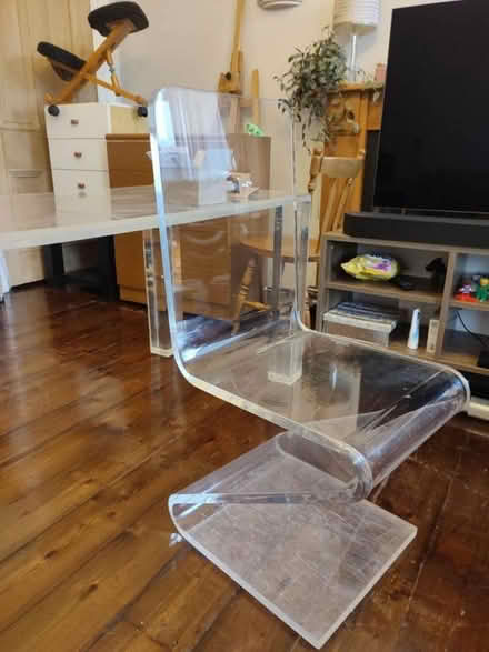 Photo of free Acrylic Dining Table and Chairs (Govanhill/Crosshill G42) #3