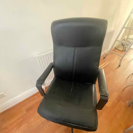 Photo of free High back office chair with arms (E4 chingford) #4