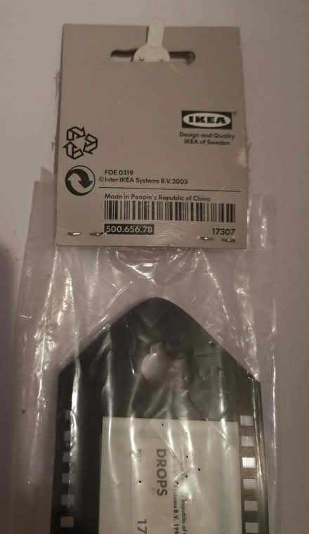 Photo of free IKEA DROPS strip photo frame (21 small windows) (Woodley RG5) #3