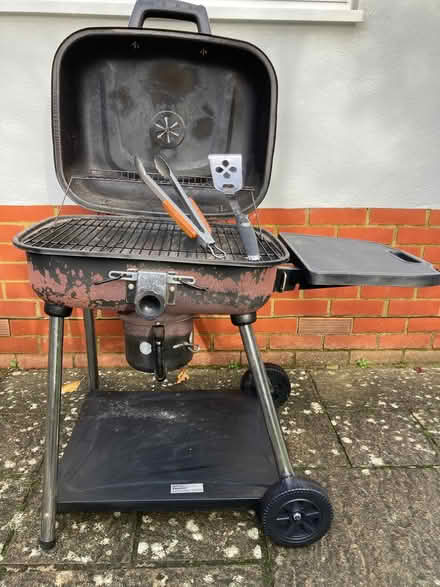 Photo of free BBQ (TN39 North Bexhill) #1