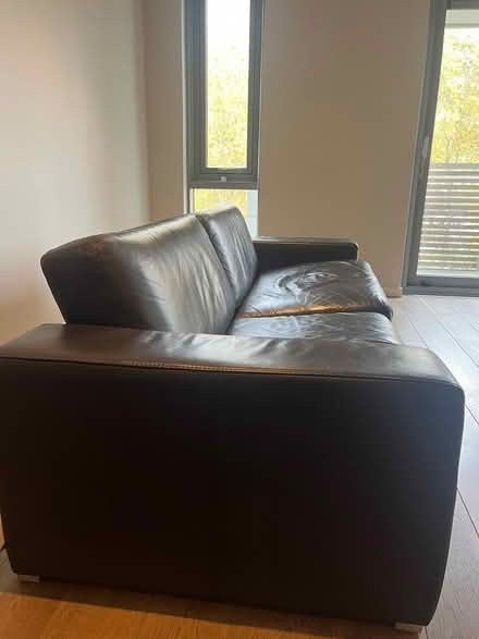 Photo of free Leather Sofa, 280cm (Barnsbury N7) #4