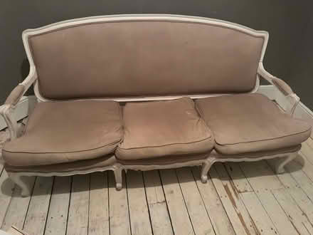 Photo of free Gorgeous sofa (Haringey N22) #2