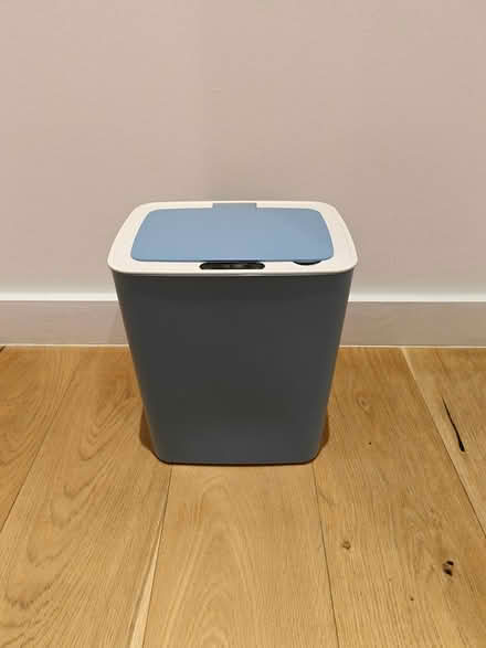 Photo of free Touchless Bin 14L (SE10) #1