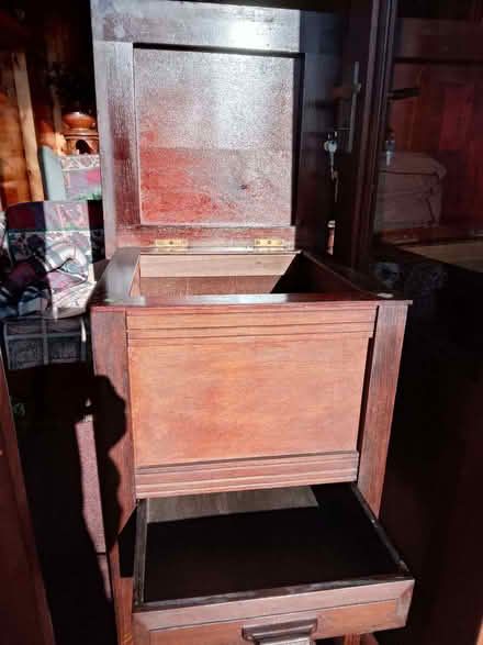 Photo of free Sewing bureau (Ironbridge TF8) #2