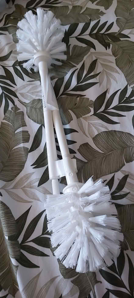 Photo of free toilet brushes (Moseley B13) #1