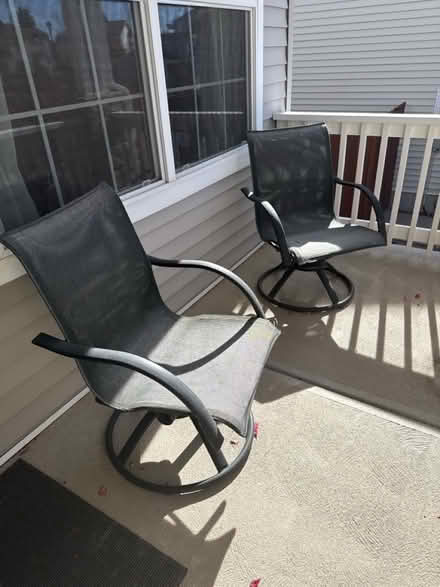 Photo of free Patio chairs and table (Near downtown Parker) #1