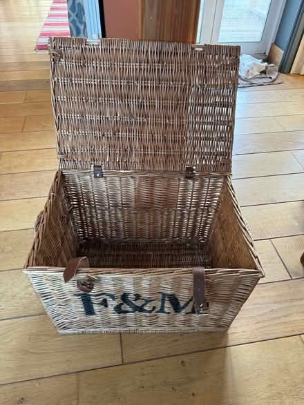 Photo of free Fortnum and Mason basket (Cumnor OX2) #1