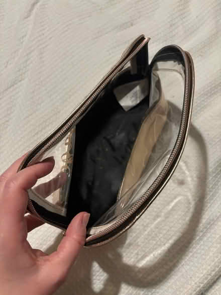 Photo of free Makeup bag (Bs15 4ub) #3