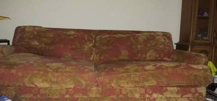 Photo of free couch (lower daly city) #1