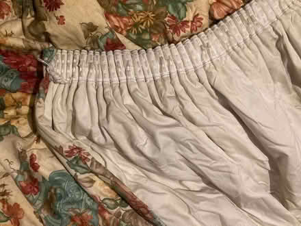 Photo of free Pair of curtains 190x225cm (Welling DA16) #3