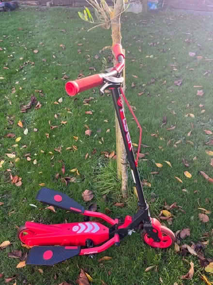 Photo of free Glider Scooter (Kingennie DD5) #2